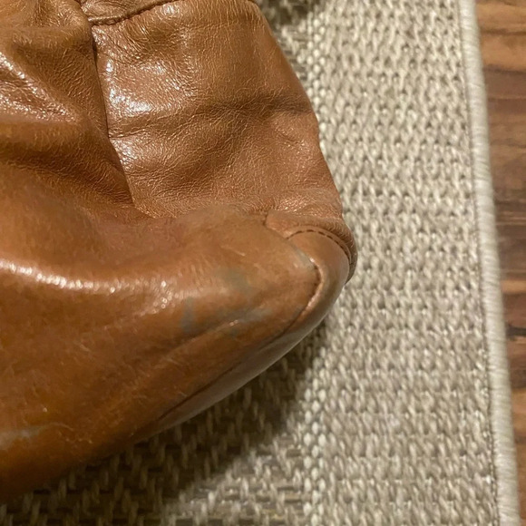 HOBO ONE STRAP, ZIPPERED CAMEL COLOR MID-SIZE BAG - Picture 11 of 12